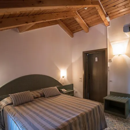 Hotel Maria 4*