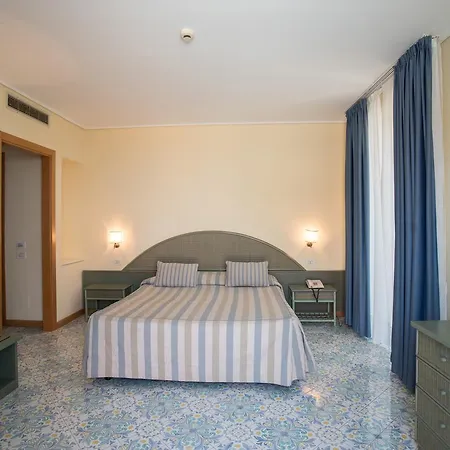 Hotel Maria 4*