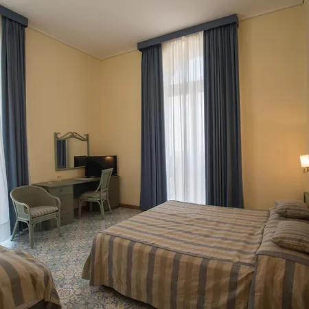 Maria Hotel 4*