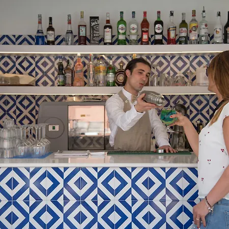 マリア ホテル 4*