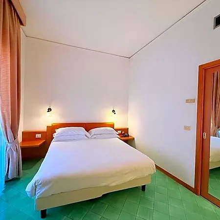 Hotel Maria 4*