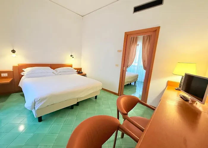 Maria Hotel 4*