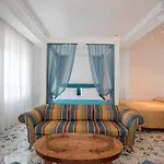 Maria Hotel